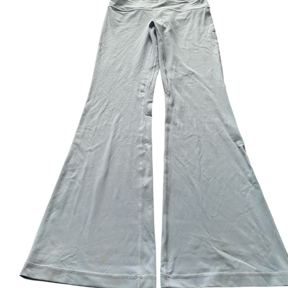 Lululemon Align Low Rise flared in Chamray - Picture 5 of 14